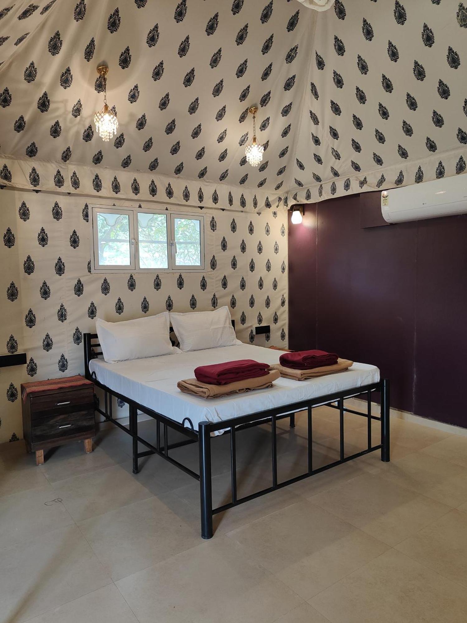 The Purple County Luxury tent *